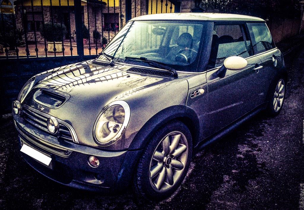dani_priet's tweet photo. #Juguetin #Tamagochi #Micromachine #MiniCooperS #ByeBye 🚗💨💨 http://t.co/LfmoqEC2IM