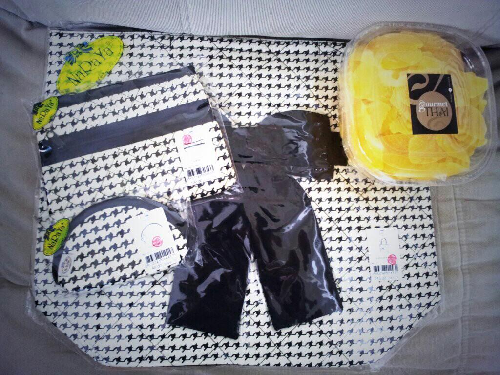 Preciousdeniseh's tweet photo. #ThankYouMadam for these<3<3<3
#iLoveit http://t.co/9XaHU1z8gv