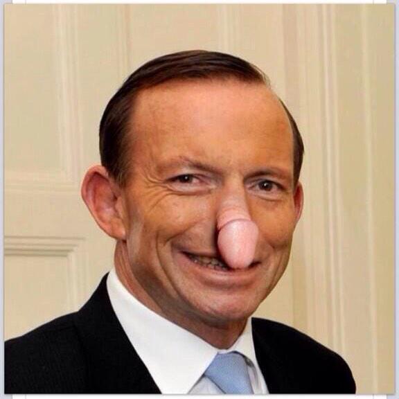 LuLzWarfare's tweet photo. #ThatAwkwardMoment when he blows his nose. http://t.co/Wo4DRSdhII