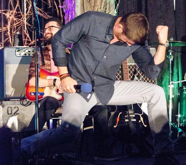 izulec1992's tweet photo. SENDING YOU MUCH LOVE #SPNFamily <3 <3 <3
@danashulps2 @deansfreak @demon_heart_spn @Jerzcaligrl @UltraNicolet http://t.co/dNTJYLHm45