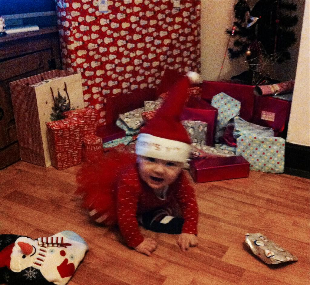 Laura123x's tweet photo. #christmas #babysfirstchristmas #firstchristmas #daughter #love #loveyou #presents #happy #prefect #stocking http://t.co/BIi9VLIUs7