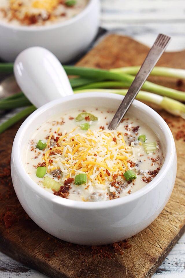 FoodPornAww's tweet photo. Cheeseburger Soup http://t.co/UjAzbfx5c9