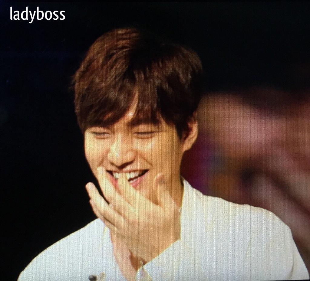 MinozChileOFC's tweet image. RE:MINHO en Tailandia 27.12.14 pic 9-11 cr Ladyboss