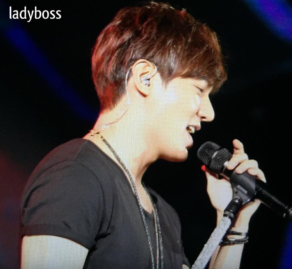 MinozChileOFC's tweet image. RE:MINHO en Tailandia 27.12.14 pic 1-4 cr Ladyboss