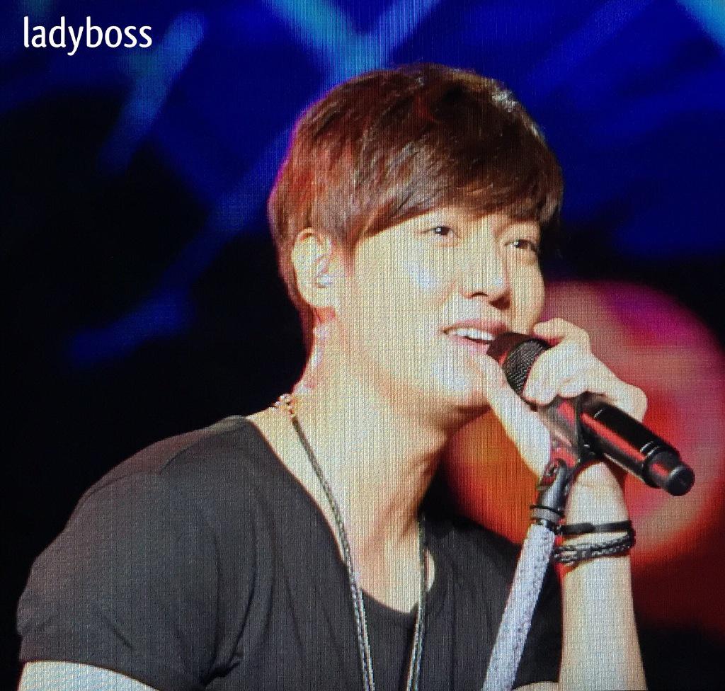 MinozChileOFC's tweet image. RE:MINHO en Tailandia 27.12.14 pic 1-4 cr Ladyboss