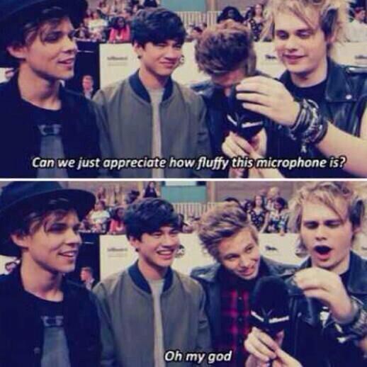 babybeIls's tweet photo. 5SOS AT THE BILLBOARD AWARDS  #HERESTO5SOSMEMORIES http://t.co/YLNqIcIU3p