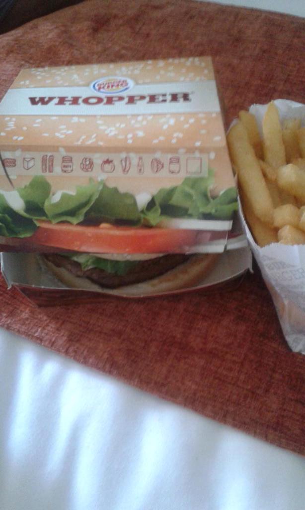 NawTeeBee's tweet photo. ♡. http://t.co/GEZDNLuUFV