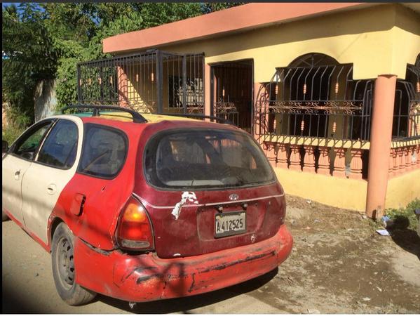 cdn37's tweet photo. Hermanos #LópezMéndez supuestamente burlaron a la @PoliciaRD fingiendo ser chóferes  de un carro público http://t.co/rR8fEFlYUH