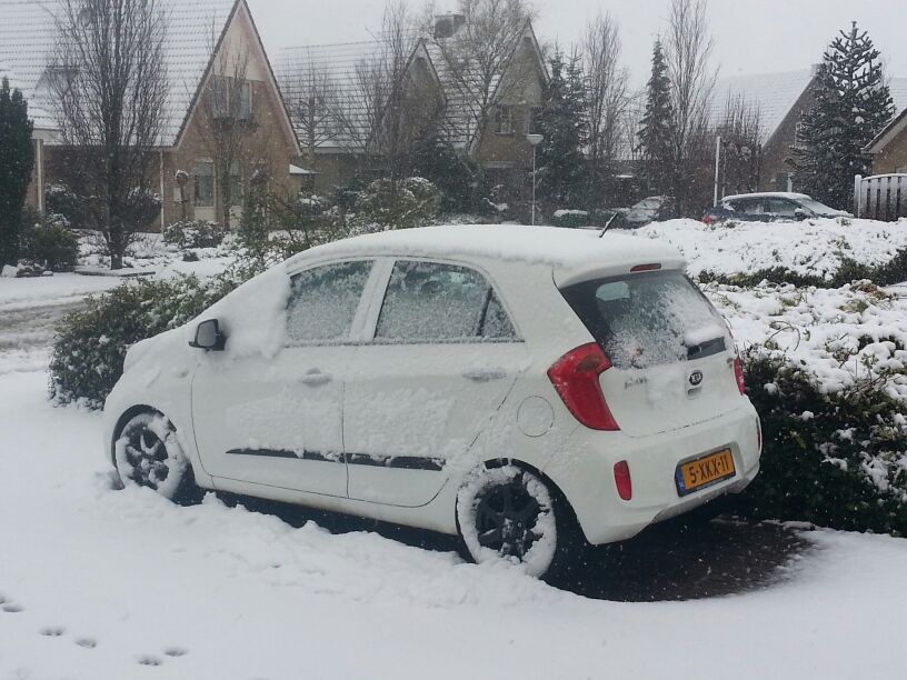 CorneGeuze's tweet photo. Let it Snowww http://t.co/fxaYE6nUXX