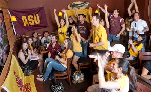 ASU_Alumni's tweet photo. Join one our many game watch locations for today's #DevilBowl! http://t.co/XxLKwjKZeZ http://t.co/XsCwtbccDi