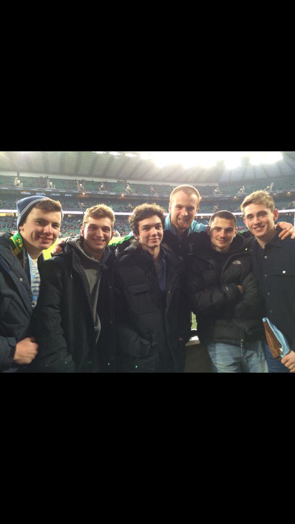 Lewis_Edwards1's tweet photo. Chilling with Quins player of the month @btoncollrugby @JamesR_Chisholm #BigGame7 #OB http://t.co/DC0cZfSUM7