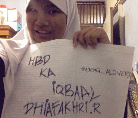 salsabilanada3's tweet photo. Mate ini foto comate yg gak mau d kirim d bbm yaah @puspapratama10 http://t.co/udyyNcsvvU