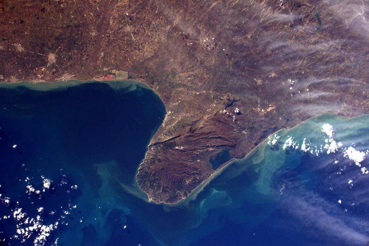 Clear skies over Gargano in #Italy this morning. Cieli sereni sul Gargano stamattina! #HelloEarth
