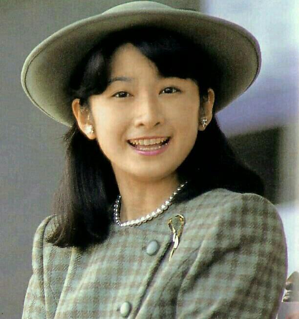 Wao 今年一番好きだと思える絵を載せよう 紀子様のお若い頃の写真を見つけた か 可愛い 失礼ながらアイドルみたいです Http T Co Sjvqrdxsm2 Twitter