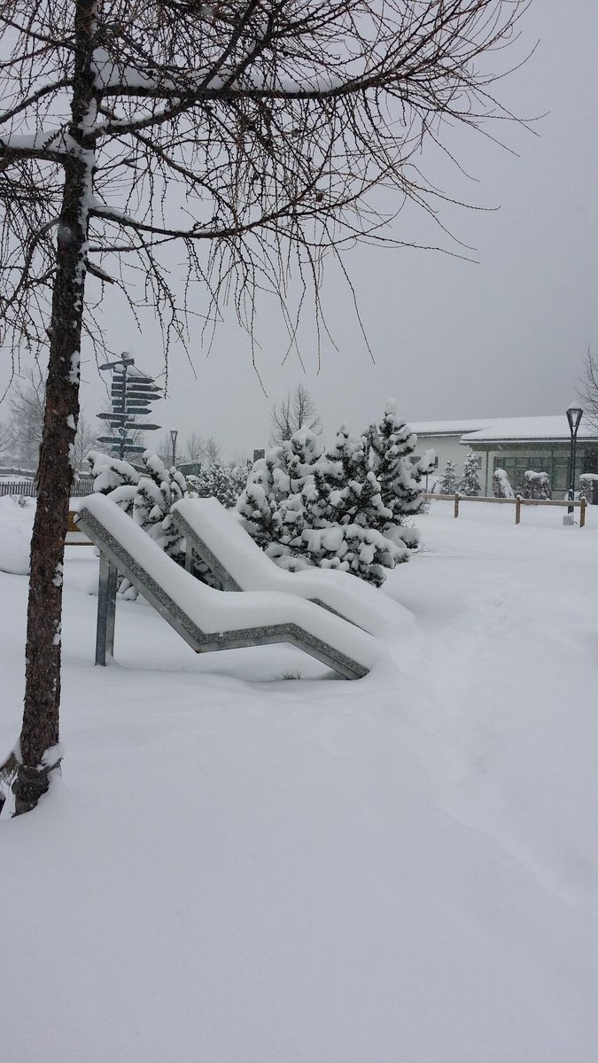 MattyBigBananas's tweet photo. @Fireman_Ja  how about now? “@StantonReview: St. Anton am Arlberg, 27 December 2014 -  That's how it looks today ... http://t.co/aoDz1yJ4KQ”