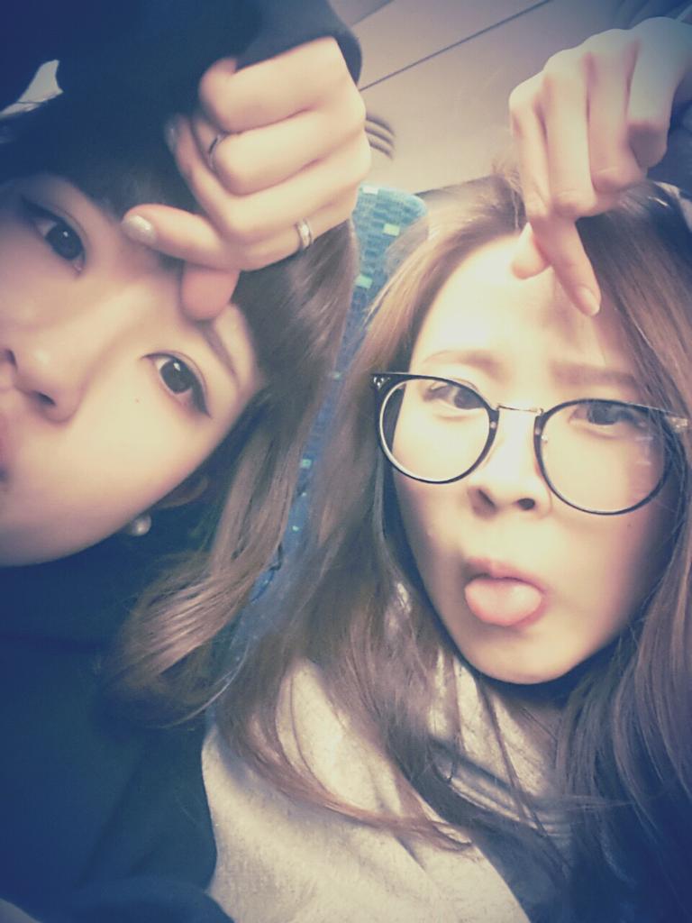 tomatx88's tweet photo. Tokyo >>>>>>>>>>> Hamamatsu 新幹線ナウ！朝から1日中あいちゃんと一緒にいて買い���も美味しいものもおしゃべりもゼンブ楽しかった！ライブ入れなかったけどメンブンなりながら楽しめたネ！ありがとうあいちゃん！ウチュ http://t.co/7XOByXtbJ5