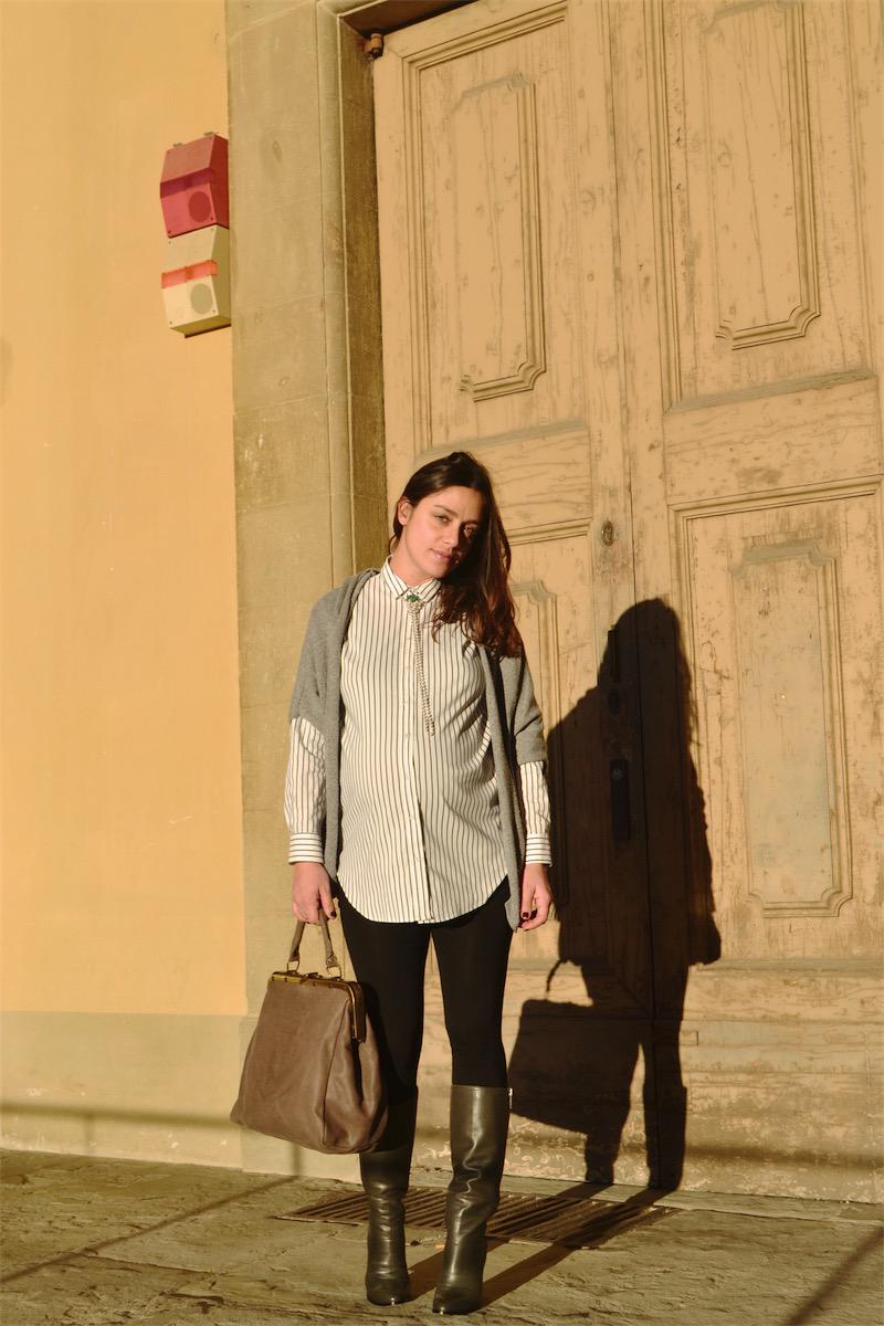 EgleGraziani's tweet photo. Outfit Premaman #3 Long Shirt + Leggings + Leather Boots
http://t.co/2SfmnFI3Bn
#WaitingALittleBaby #LikeRed http://t.co/3C2kBdi6Gd