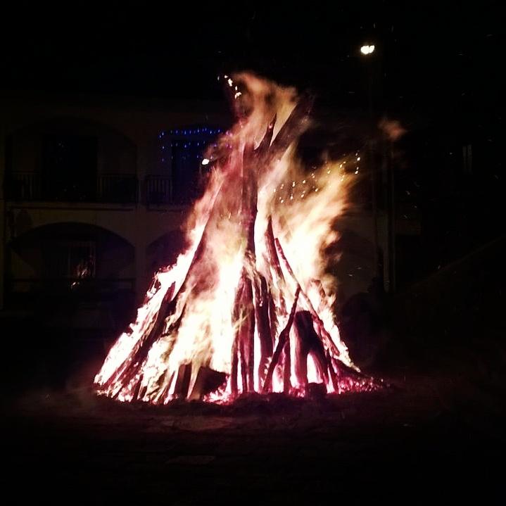 adyglio's tweet photo. #AnticaVigna #farmholiday #NEWYEAR #BONFIRE DINNER #EVE #info +39 3494022902
#Randazzo, #Etna #Sicily anticavigna.it http://t.co/SOdDme7HMv