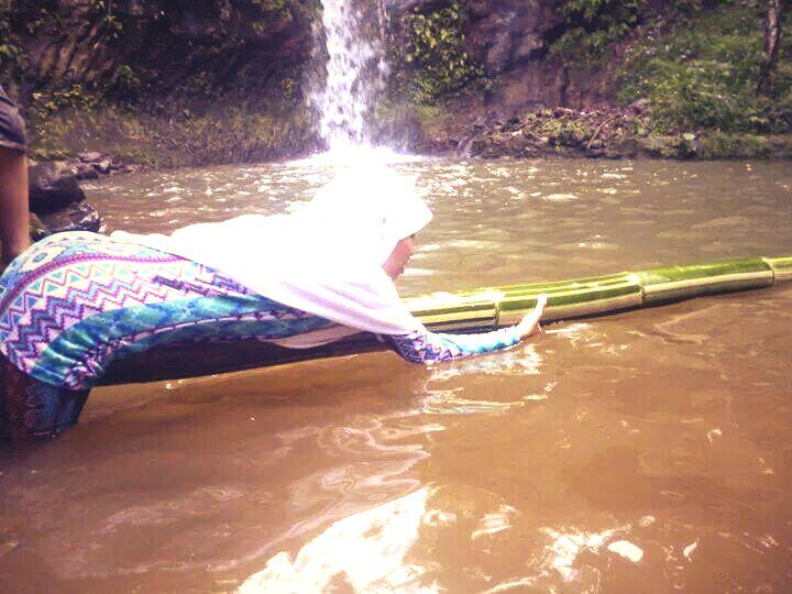 Merayap yaa kak @Dewiml hahahahaa #campnatrabu2014