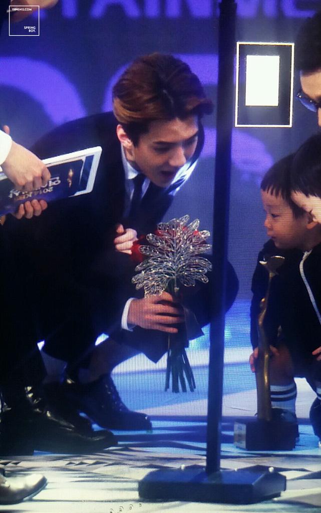 141227 KBS 연예대상 세훈이 2 서언이가 꽃을 받아줘쓰면 좋게따 8ㅅ8