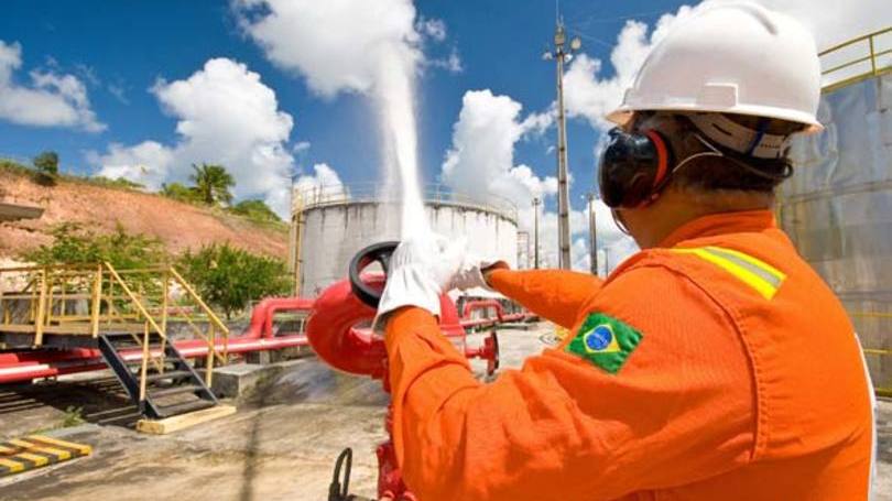 Petrobras é uma das 20 empresas mais poluidoras do mundo > abr.ai/16VpR40