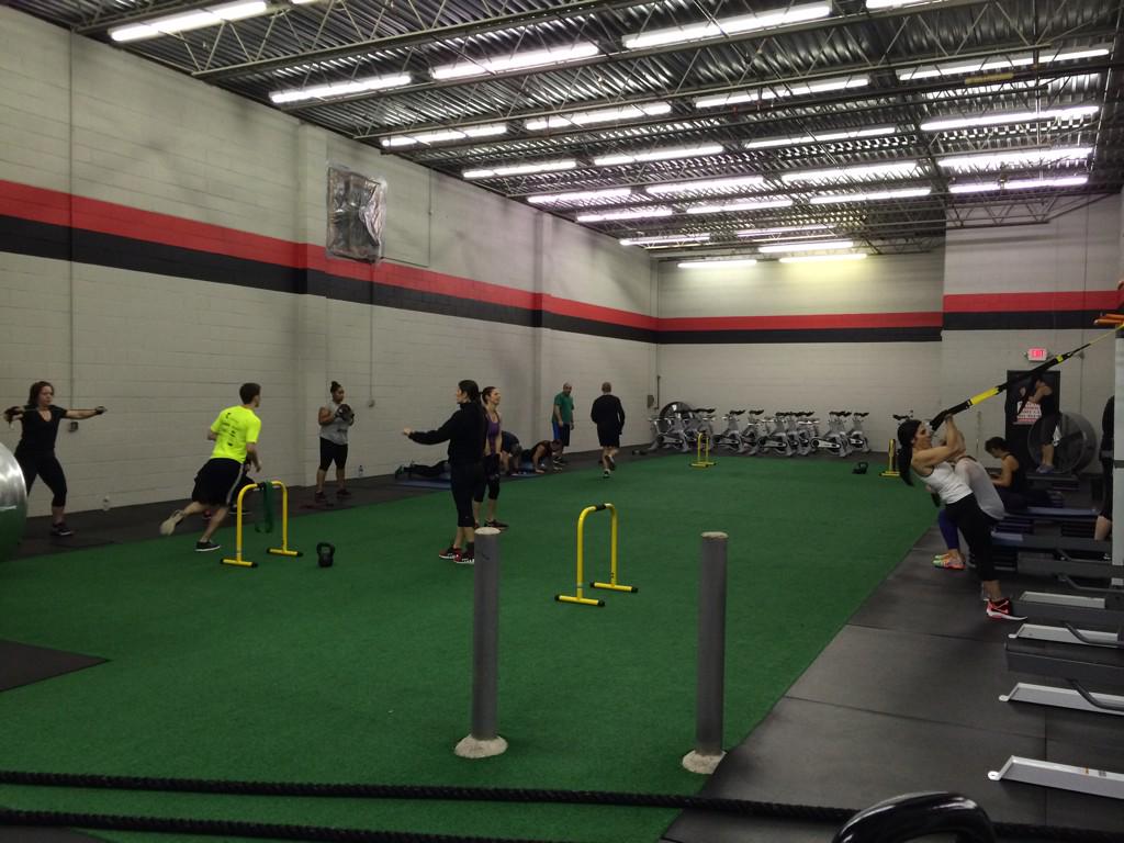 Bbodiesbootcamp's tweet photo. Our weekend workout warriors are just getting warmed up here! How are you kicking off your morning? #beautifulbodies http://t.co/Y4Ed9ntlJT