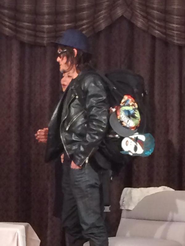 reni_89's tweet photo. Hello Love β₯ Welcome to Japan π and #MerryChristmas π @wwwbigbaldhead #DevilsCharmer β₯ #NormanReedus #HandsomeMan πππ http://t.co/1WwnS0AcrL