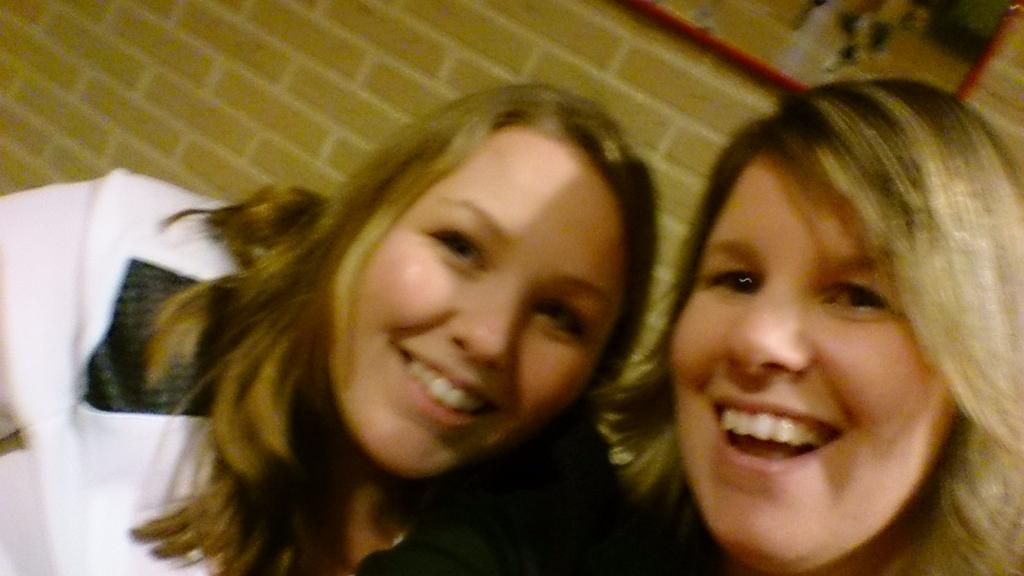 kimmo84's tweet image. Kaartverkoop in de #klabbe begint al mooi. #pwz  #emmercompascuum