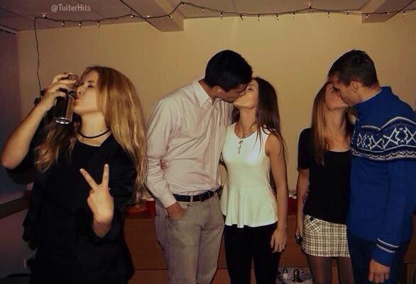 HumorDeTw's tweet photo. Yo cuando salgo de fiesta: http://t.co/4sDEqzjPUh