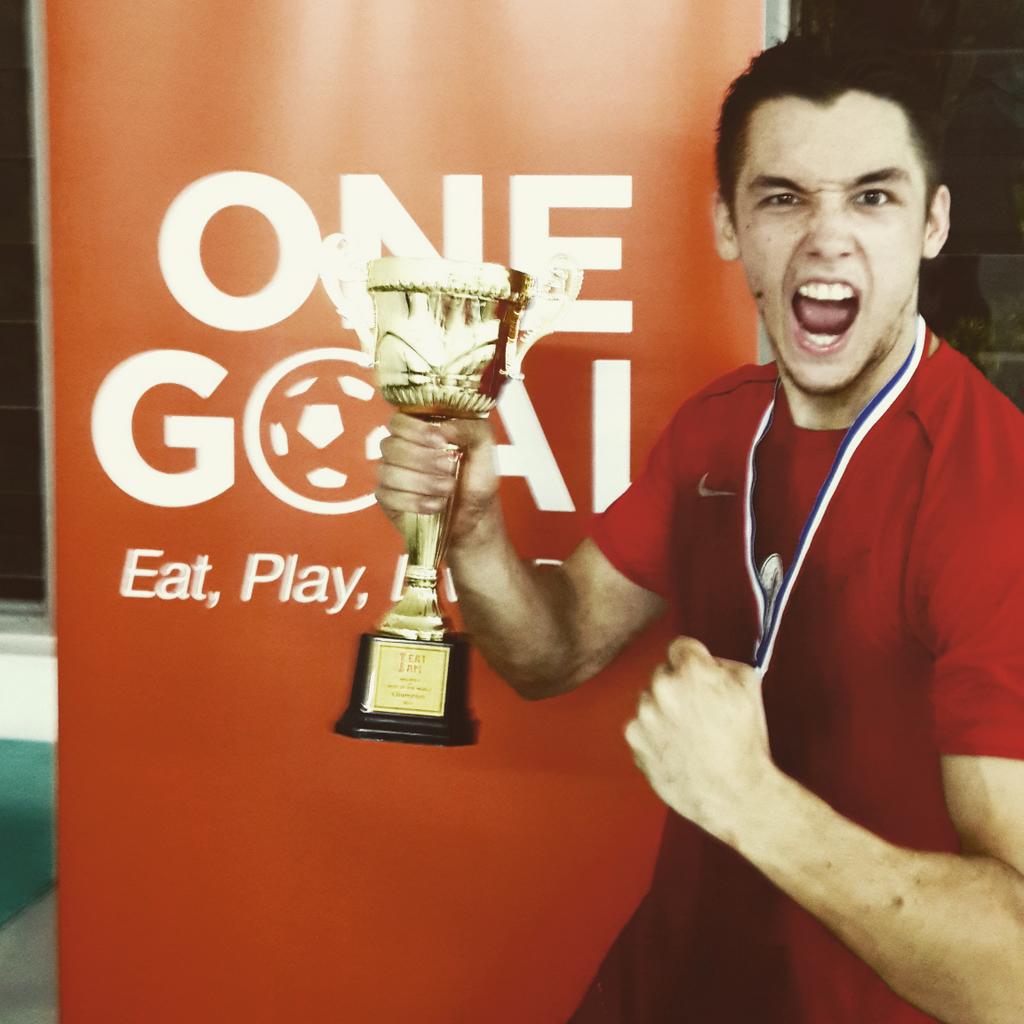 markodea8's tweet photo. We won 4-3! And I bagged the third goal but stupidly injured my ribs with a ridiculous Belly Flop Celebration!!!! http://t.co/OZhDyR7C7O