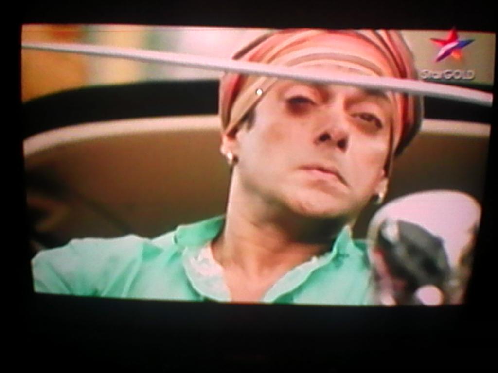 BellashiyaL's tweet photo. Watching kick one after one of @BeingSalmanKhan movies love Is best day of my life http://t.co/7cOzhKRWZ0