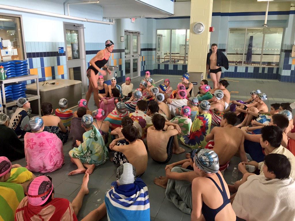 kimswim1's tweet photo. Tips on the perfect breaststroke with @KristyKowal @mutualofomaha #breakout holiday swim camp! http://t.co/n45mzm7tbS