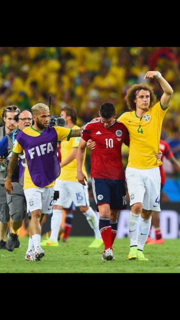 GTJfor3's tweet photo. #MonAnneeFoot2014 #CoupeDuMonde2014 #MonacoIsBack http://t.co/XVU6JrLRnR
