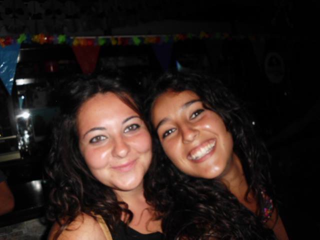 samuelcabaya's tweet photo. Más guapas y no nacen mis churris @MariaJesusFerr @Melania_belda2 http://t.co/SLy47SvMWM