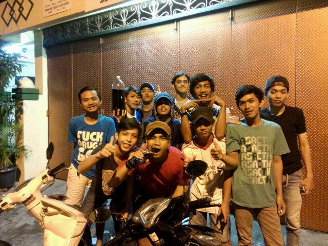 Dirgahayu buat DORK HOOLIGANS yg ke 5 tahun,tambah kompak selalu!! Cheers AO AO :)