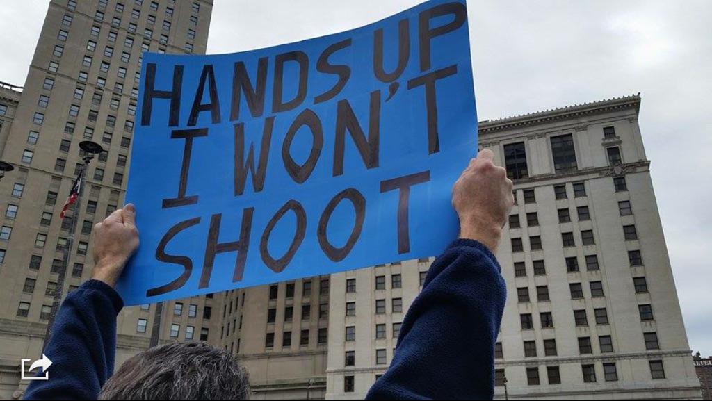 NAAOhio's tweet photo. Still missing the target at #SeaofBlue #CLE #BlackLivesMatter #CLEDemands #NAA http://t.co/UIUF0wkS7o