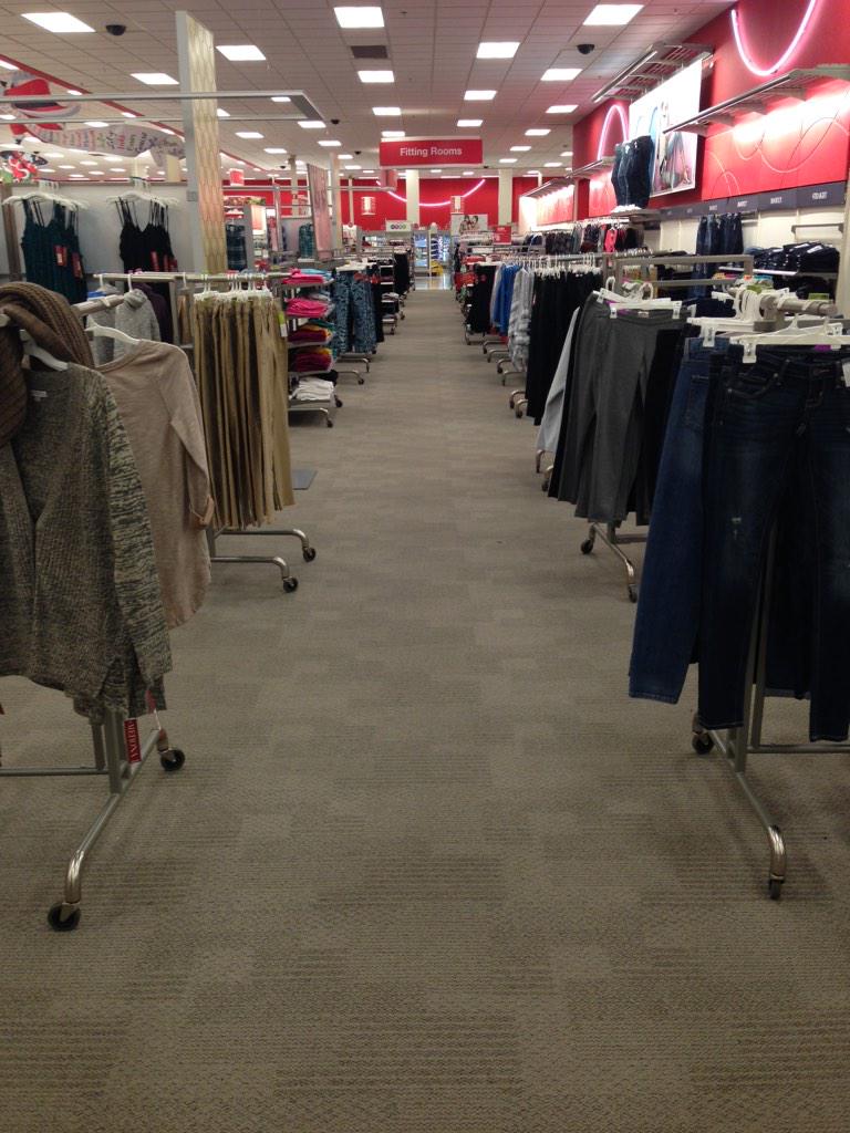 R_A_NJ's tweet photo. 1 more for the 1224 Softlines team !!! #rackalignment #bowlingalley @vickiberth @neilstrongTGT http://t.co/SGCrqMtaYF