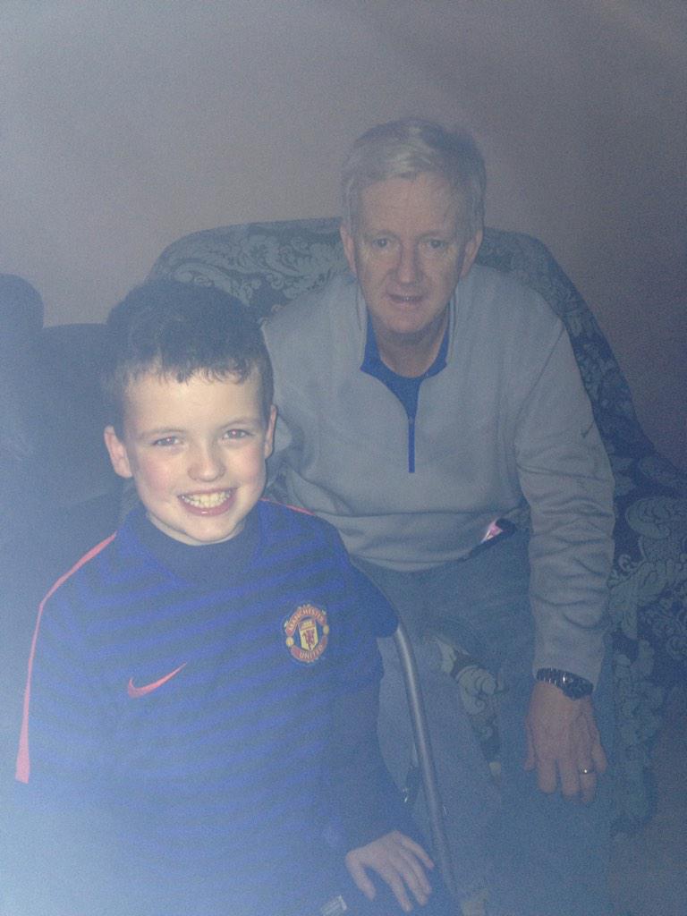 RonansThoughts's tweet photo. America meets Ireland 🇺🇸🌃 chillin wit ma home dawg #FratPat http://t.co/7ZPwiKRV6O