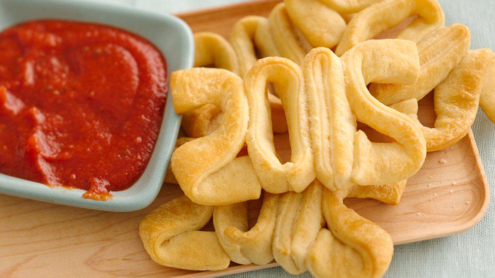 Pillsbury's tweet photo. A flaky and deliciously easy crescent appetizer is perfect for NYE! http://t.co/EkYJv7hCZW http://t.co/vg7YPwS5hv