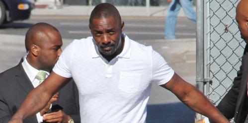 In honor of #TheWireHD (!!), check out 7 sexy pics of Idris Elba - swoon! eonli.ne/1rrsK5C #IdrisElba