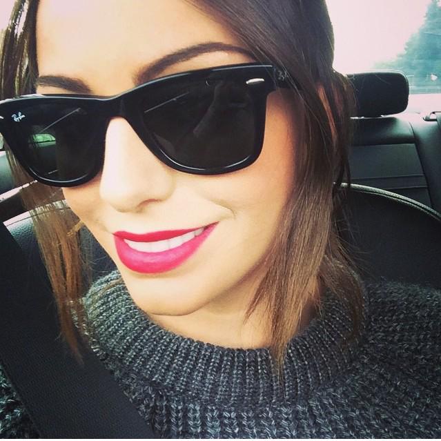 itscharliegdr's tweet photo. stasera dormo dalla parte della mia vita , il tuo petto 💕 http://t.co/2wYexgTdNz