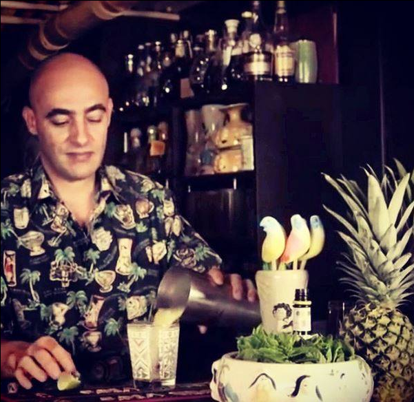 TraderVicsLDN's tweet photo. #SaturdaySessions are in full swing so come and join the #MaiTaiMadness http://t.co/PdVVjn35HJ