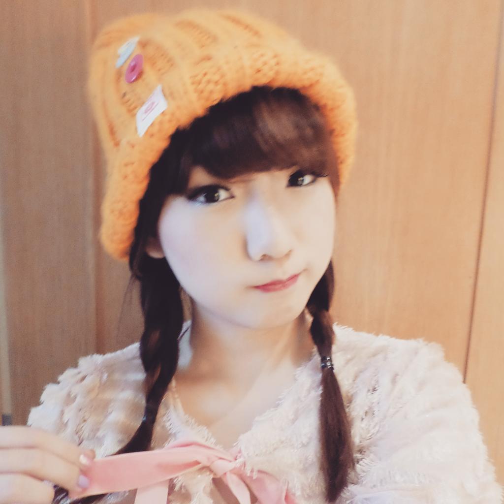 nanight_lee's tweet photo. I am both happy and sad at the same time and I'm still trying to figure out how that could be. http://t.co/yguQbqNMFu