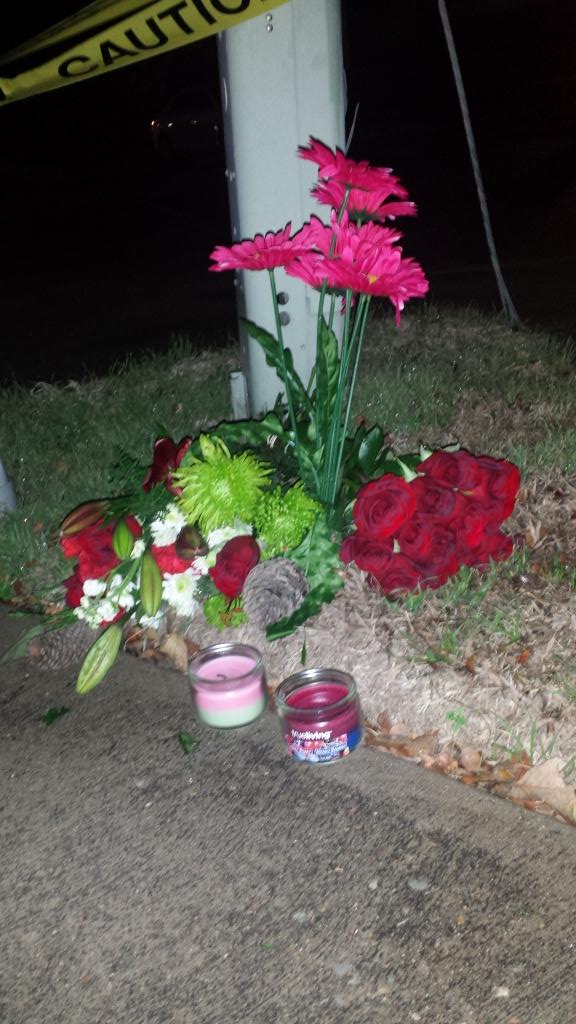 Had to bring you some flowers last night. Shed some tears nd prayed. @Papi_Chulo_214 you're so missed #ripkevinsmith http://t.co/zM68VJ4dLM
