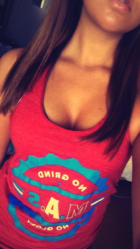 MASapparel's tweet image. Recapping the year.  Still our favorite picture anyone has ever sent to us. @allie_zimmer
 Thanks for the support. 👍