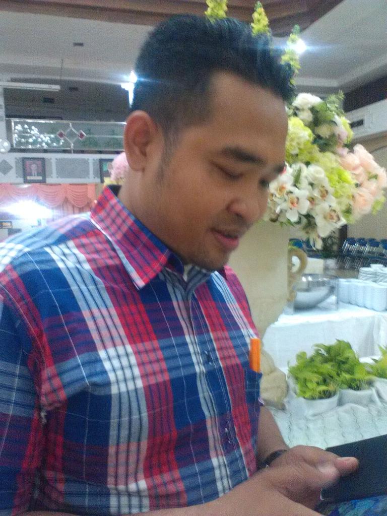 marjuni1189's tweet photo. Tidur dulu ms,,kangan mainan BBm trusss.. http://t.co/AfRpQdb2tX