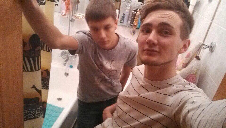 VladMaht's tweet photo. @Alevtina667 ему вообще пох http://t.co/lNF6WixfO9