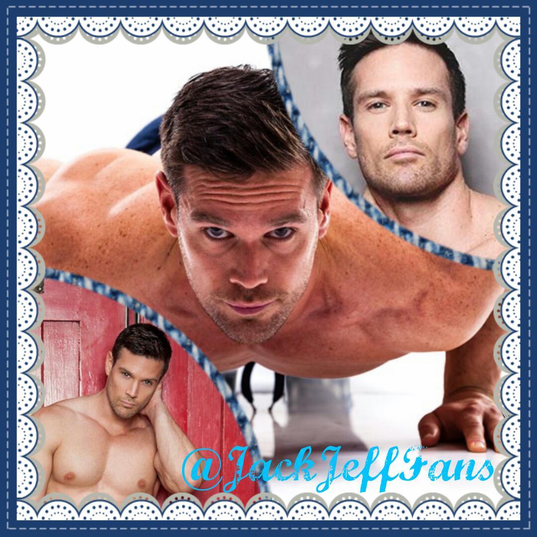 JackJeffFanpage's tweet photo. Hope @JustJackJeff has had a fab christmas and is ready to party for the new year! http://t.co/5wL2kEhSCv