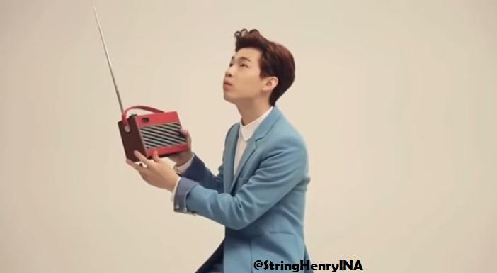 StringHenryINA's tweet image. #CAP
Super Junior 2015 Season Greetings DVD - Photo shoot ☺
(3/4) #Henry ♥