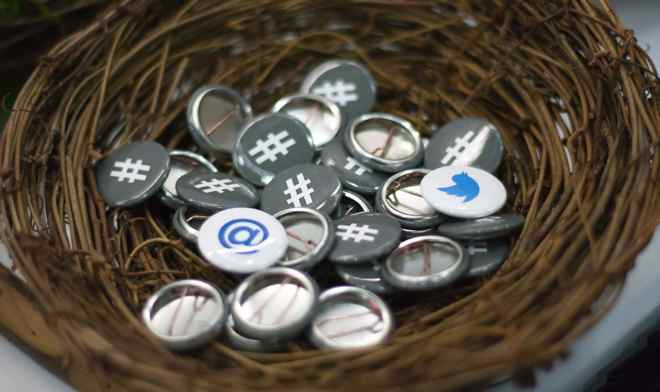 foodtank's tweet image. 118 Twitter Feeds Every Food Activist Needs to Follow: foodtank.com/news/2013/08/o…